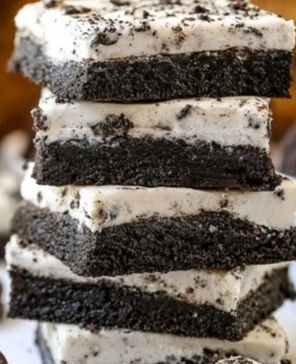 Cookies and Cream Brownies with chocolate and vanilla swirls